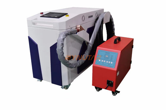 Petite machine de soudage laser portative de 2000 W avec système de refroidissement à l'eau
