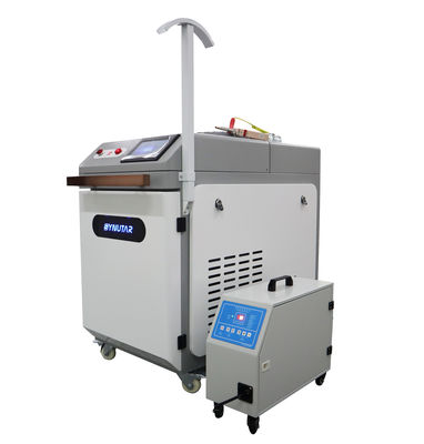 Machine de nettoyage au laser portative refroidie à l'eau 1064 nm M2&lt;1.2 avec alimentation 220V/50Hz