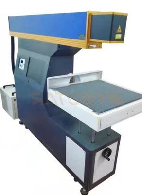Machine de marquage au laser non métallique à interface USB précise Système de refroidissement par eau 0.01mm ligne